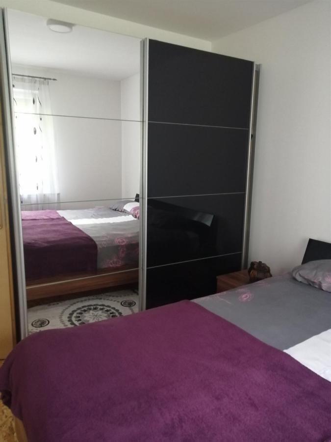 Vacation House Studenac Bihac Exterior photo