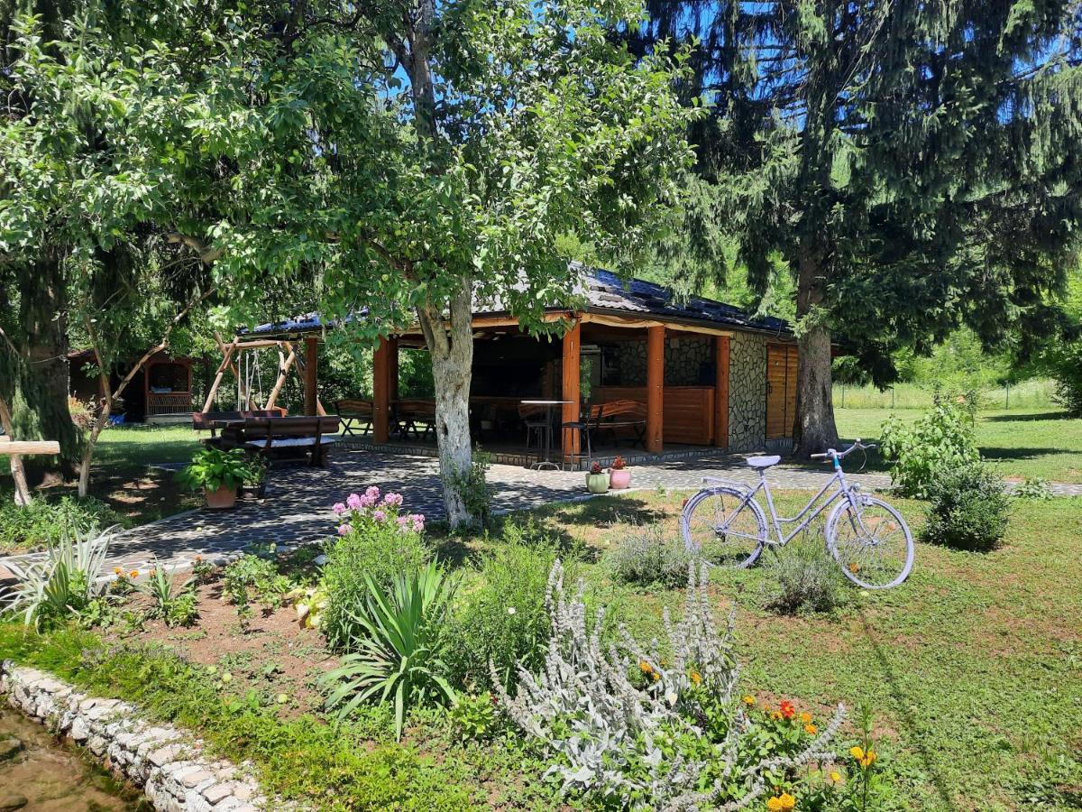 Vacation House Studenac Bihac Exterior photo