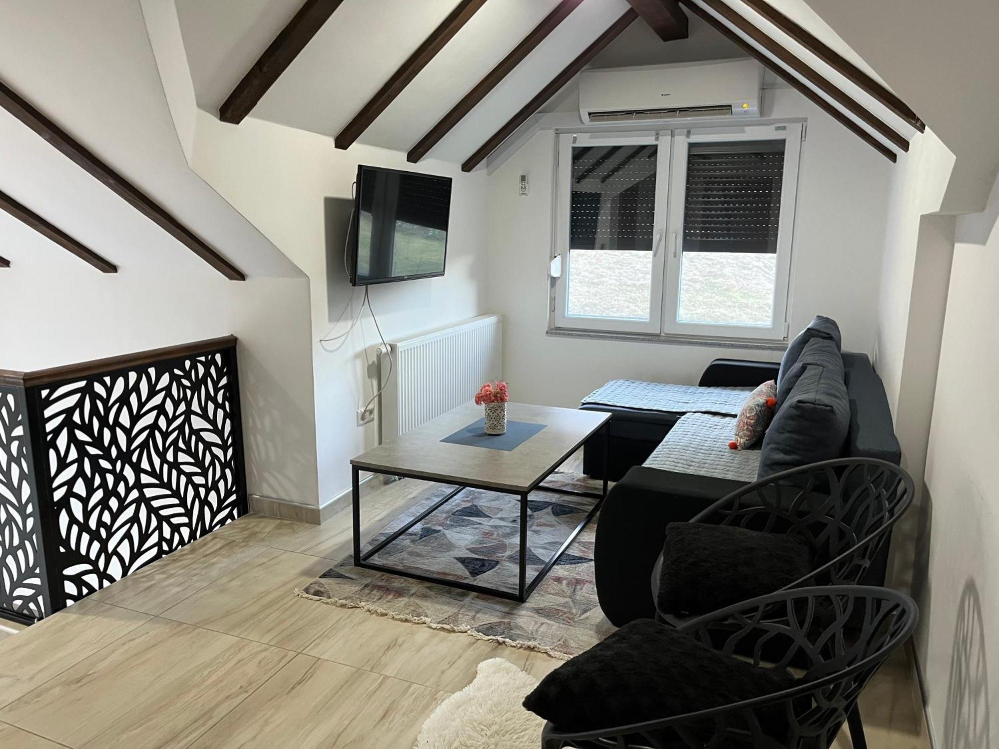 Vacation House Studenac Bihac Exterior photo