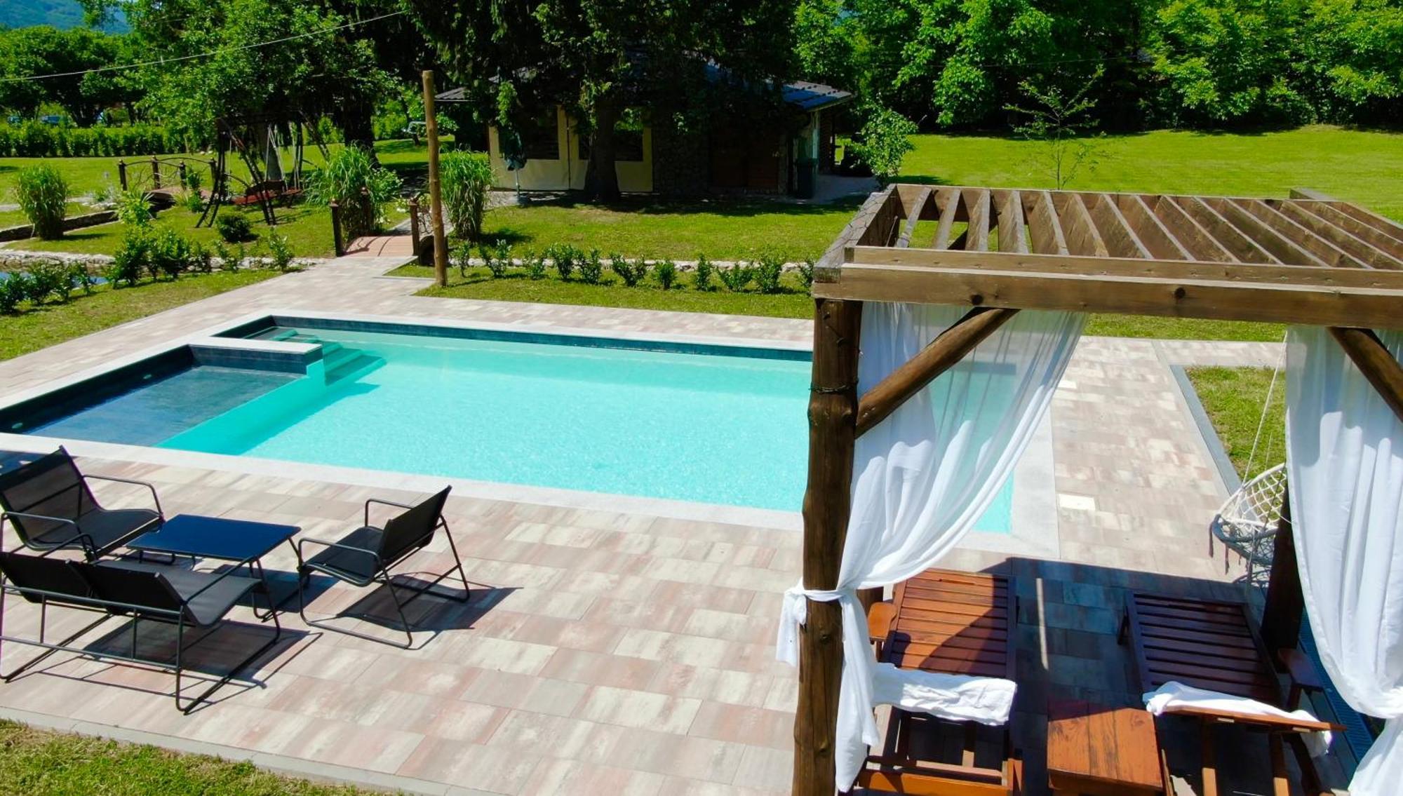 Vacation House Studenac Bihac Exterior photo